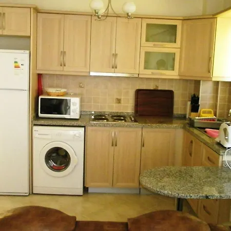 아파트 Beautiful Private In Prime Position With Fabulous Sea Views *
